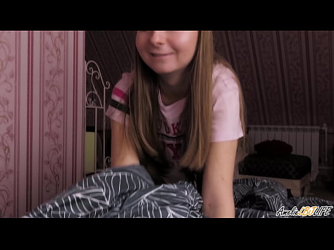 ❤️ Blondie BFF-ya xwe bi kûr dimije û di devê xwe de diqelişe ❤ Derb li me ku.pornolymp.ru ﹏